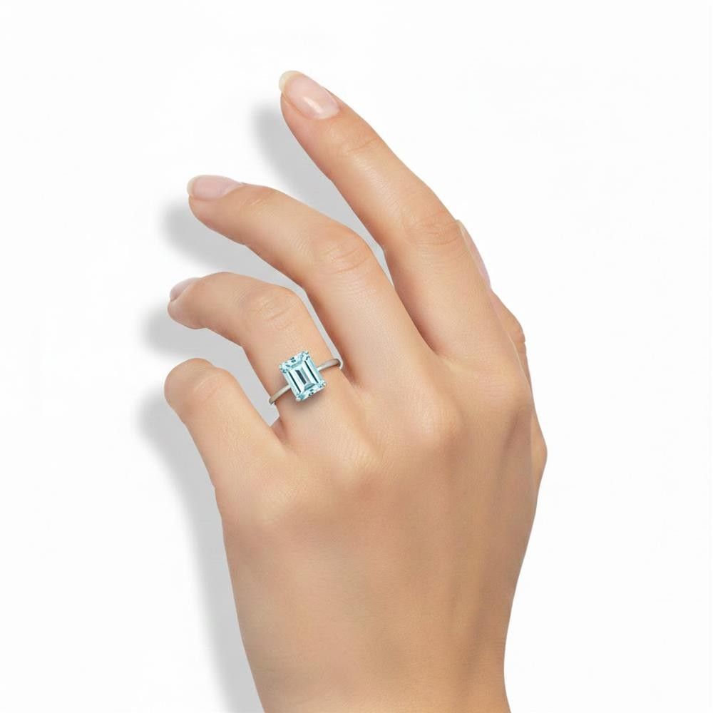 Anello Acquamarina in Oro Bianco 18 Kt