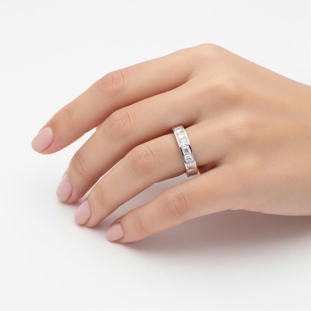 Anello Alfieri & St. John in Oro Bianco 18 Kt e Diamanti