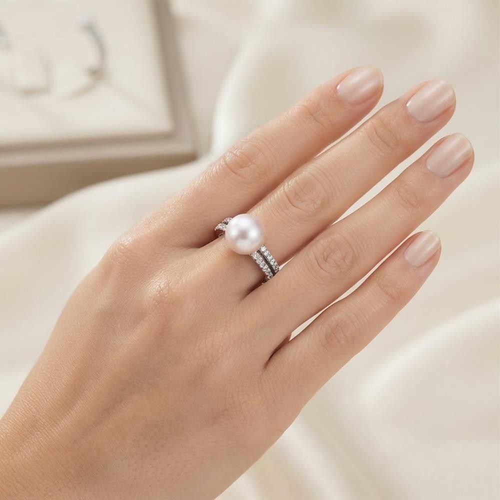Anello con Perla in Oro Bianco 18 Kt e Diamanti