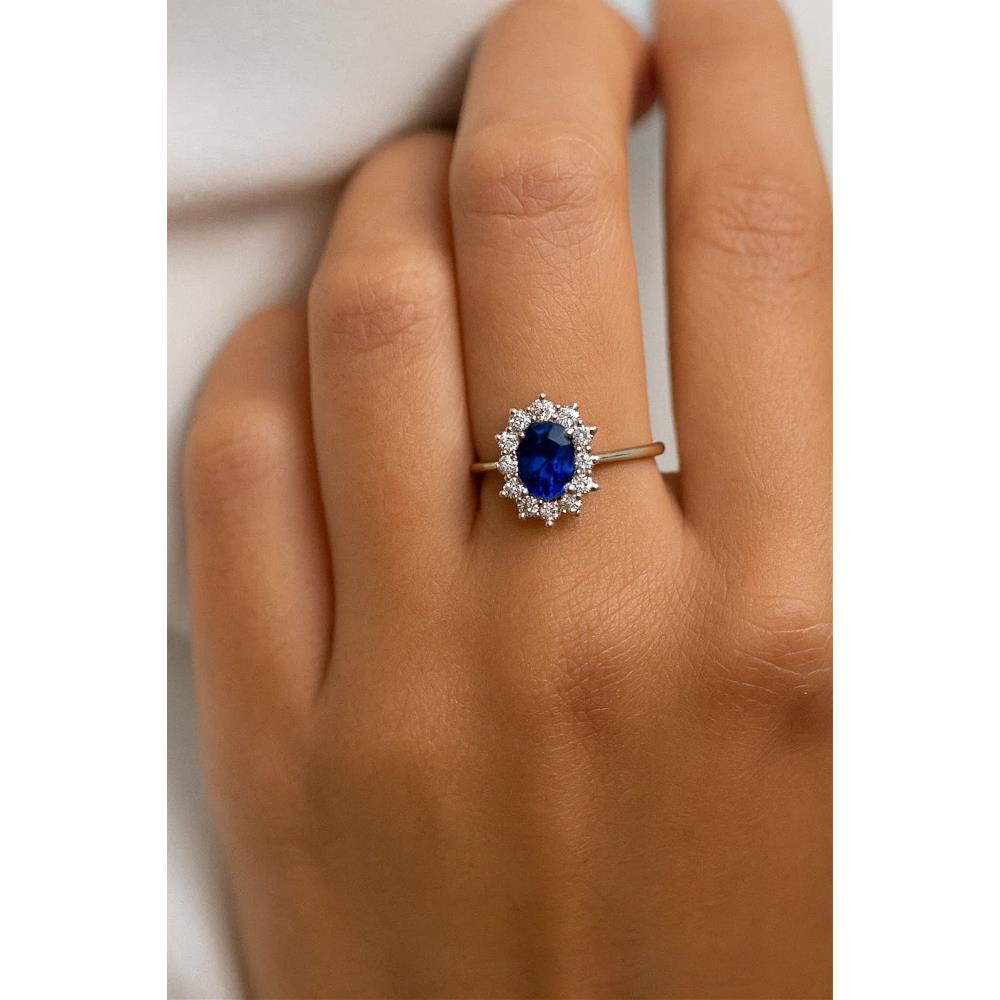 Anello in Oro Bianco 18 Kt con Cubic Blu Zaffiro e Bianchi
