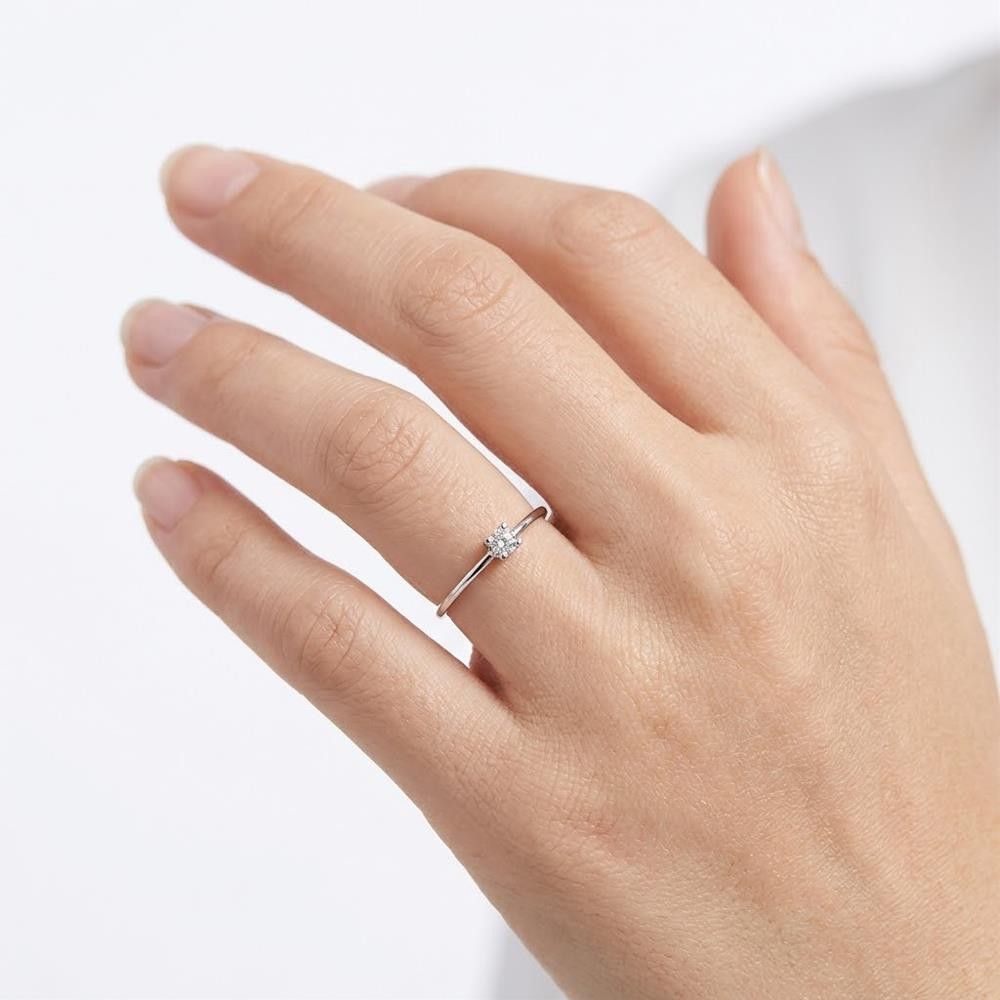 Anello Solitario in Oro Bianco 18 Kt e Diamante