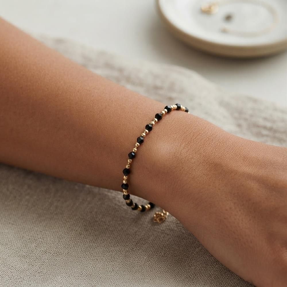 Bracciale con Spinello Nero in Oro Giallo 18 Kt