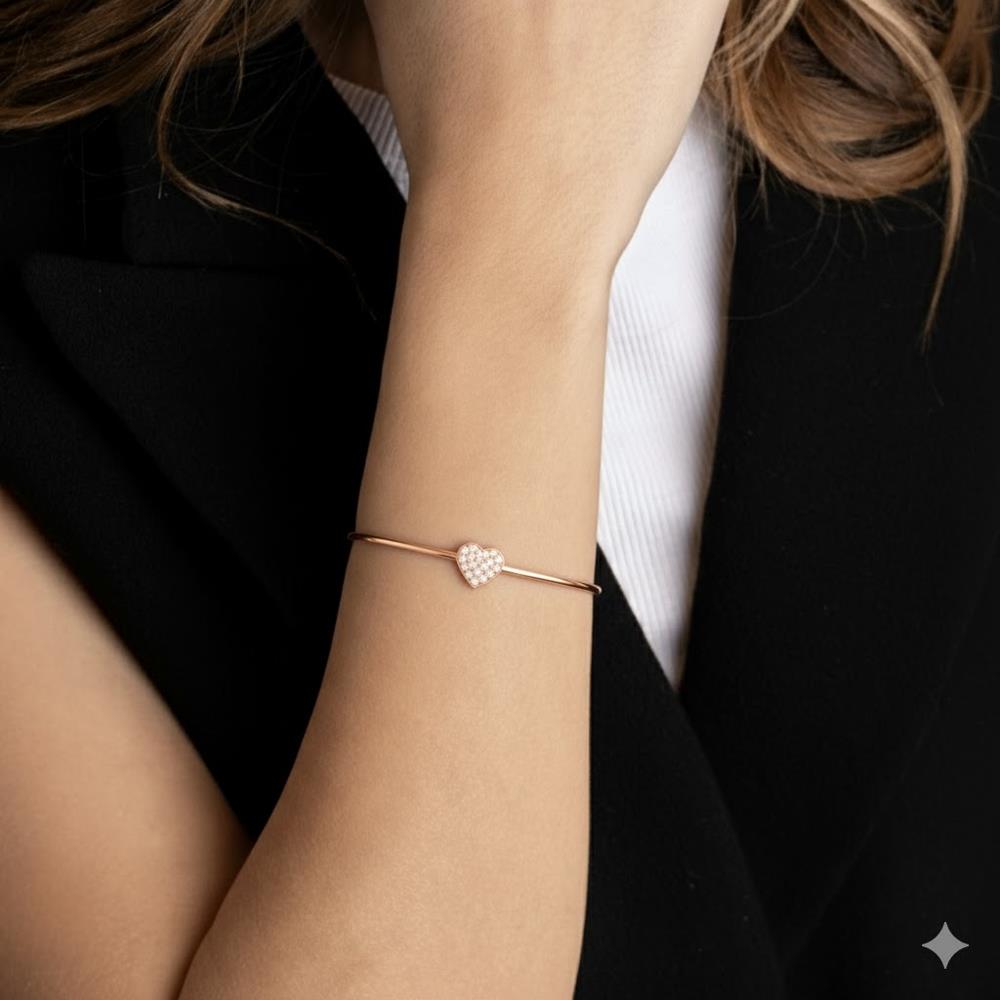 Bracciale Rigido Cuore in Oro Rosa 18 Kt e Diamanti