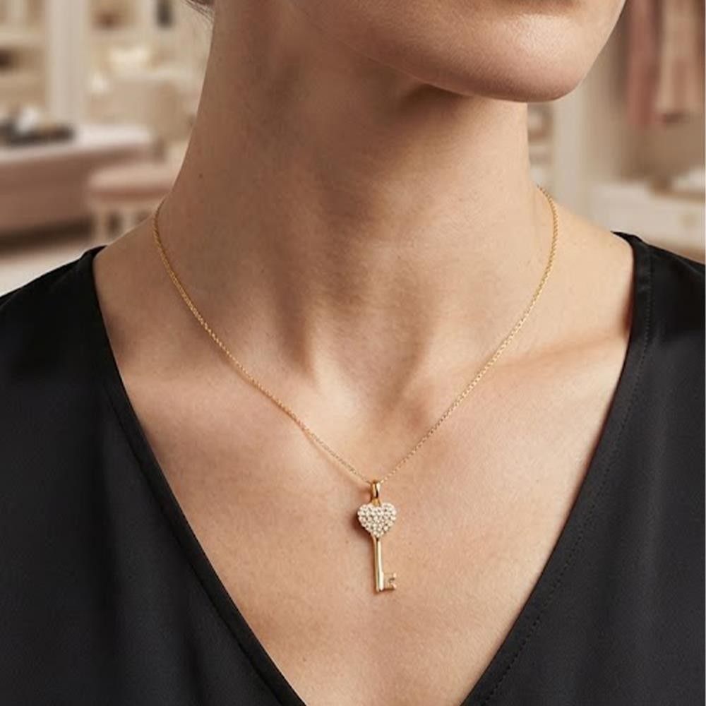 Ciondolo Chiave a Cuore in Oro Giallo 18 Kt e Cubic Bianca