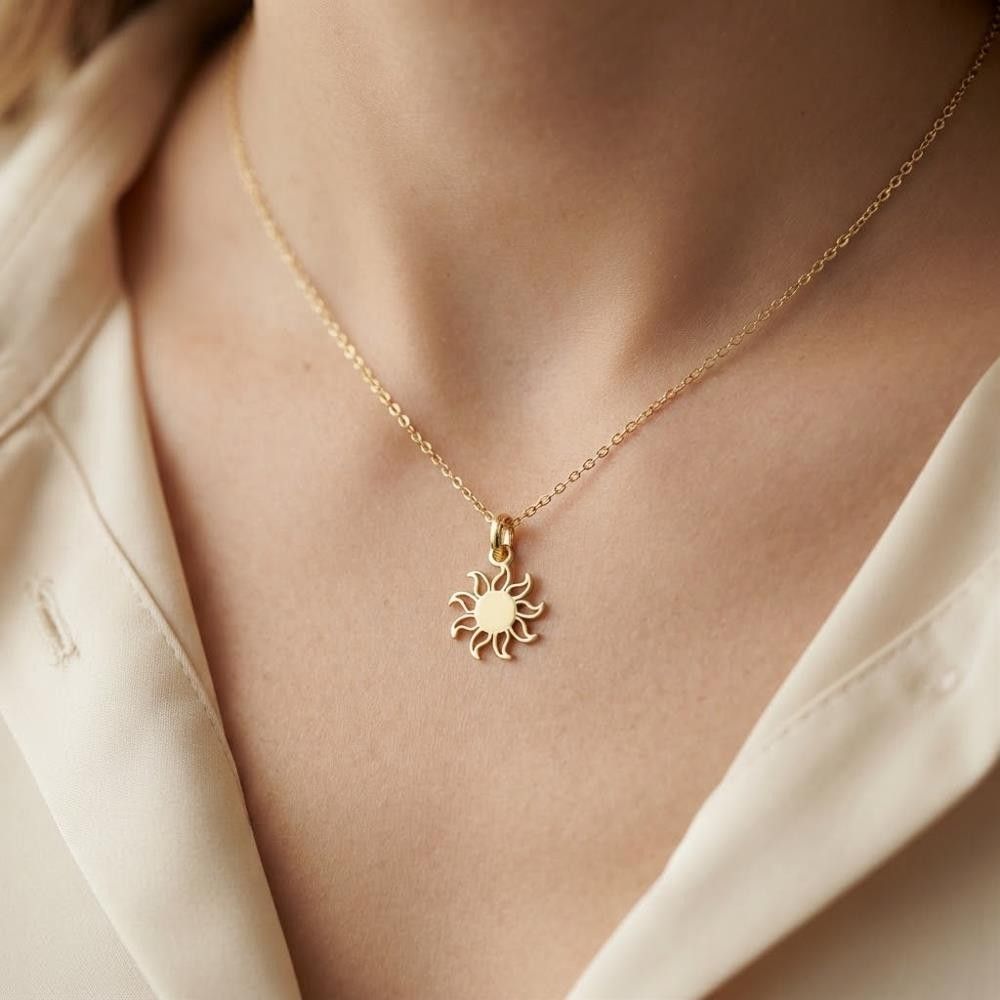 Ciondolo Sole Piccolo in Oro Giallo 18 Kt