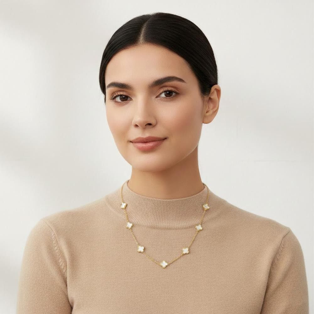 Collana in Oro Giallo 18 Kt e Madreperla