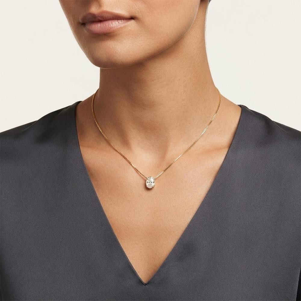 Collana Pendino in Oro Giallo 18 Kt e Diamante Ovale